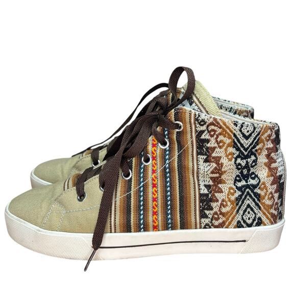Phuyupata Peru Womens Size 8 High Top Tan Sneakers Aztec Print Woven Handmade - Picture 2 of 9